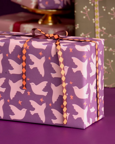 Cadeaupapier Christmas birds · purple tales + litchi + blood orange 