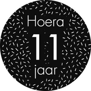 Sticker Hoera 11 jaar (sprinkles)